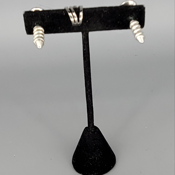 Diana Silvertone Heart Bracelet, Screw Earrings and Earring Cuff 3 Piece Set - Picture 4 of 10